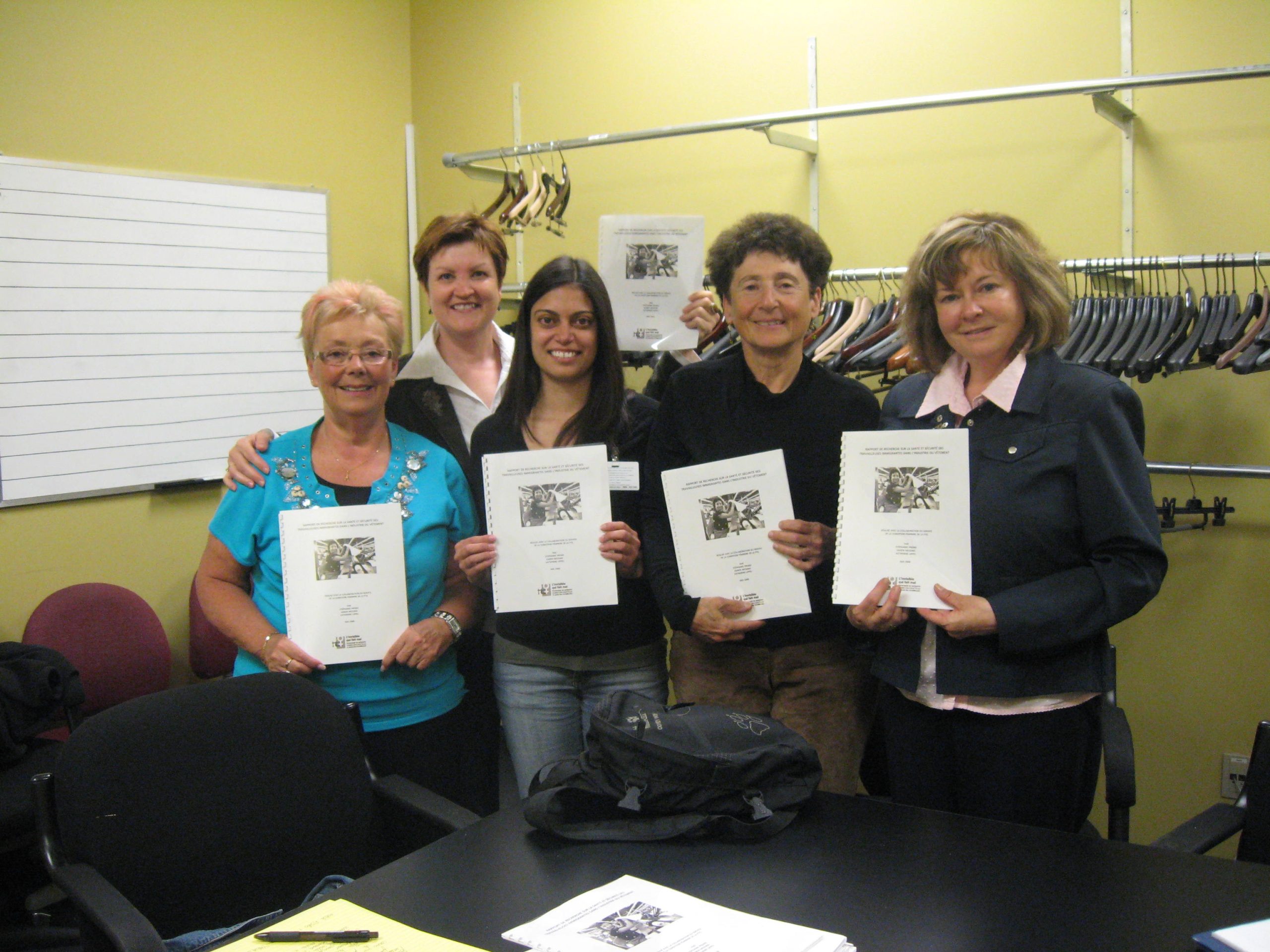 Présentation rapport de recherche sur la santé et sécurité des travailleuses immigrantes dans l'industrie du vêtement chez Peerless (Teamsters-1998)